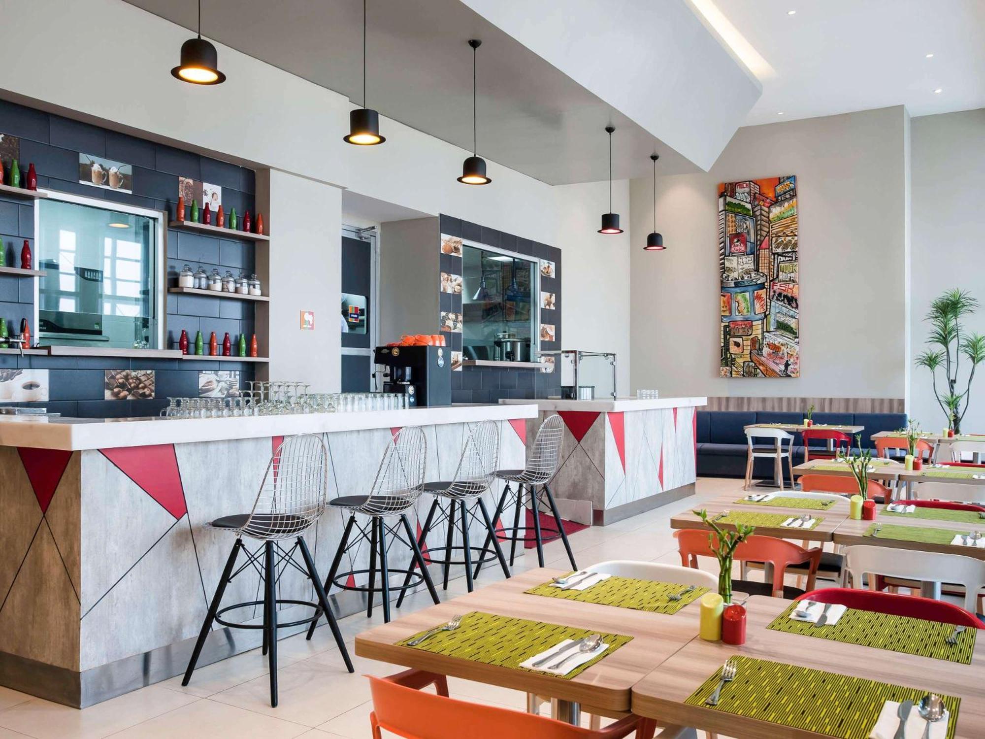 Ibis Styles Jakarta Mangga Dua Square Kültér fotó